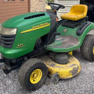 John Deere Rider... Great Auction Pricing!