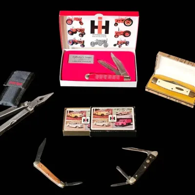 Vintage Pocket Knife & IH Collectibles: Boker Solingen, Belknap Primble & IH