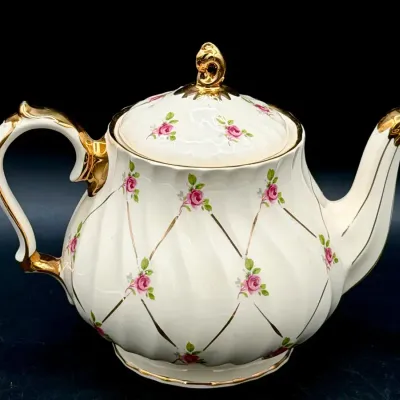 Sadler England Teapot 