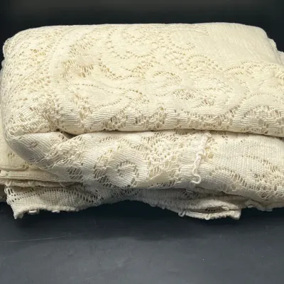 Antique Lace Coverlet 80x62