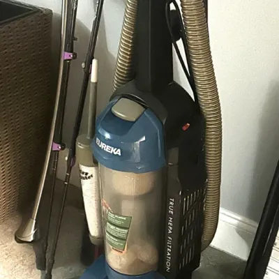 Sale Photo Thumbnail #12: Bissell vacuum
