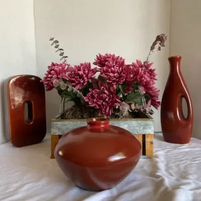 Red Themed Flower Decor