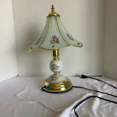 Gold Toned Flower Lamp