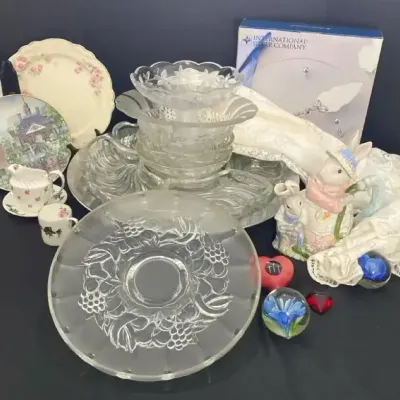 Serving Ware, Ceramic Rabbit & Decorative Accents