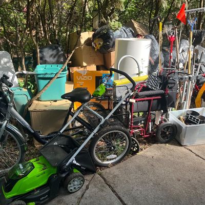 Estate sale photo
