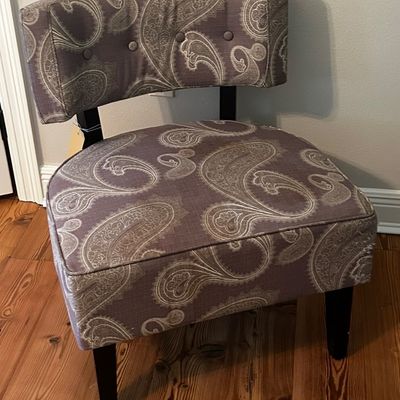 Sale Photo Thumbnail #95: Side chair 