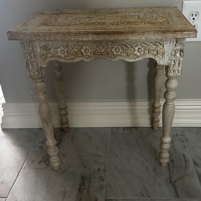 Sale Photo Thumbnail #100: Side table