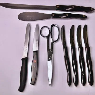 Cutco Steak Knives, Bread Knife, Spreader & Scissors Plus Henckels Utility Knife 