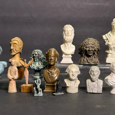 Bust & Sculpture Dollhouse Miniatures