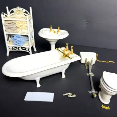 Porcelain Dollhouse Bathroom Miniatures: Clawfoot Tub, Pedestal Sink, Toilet & Linen Rack