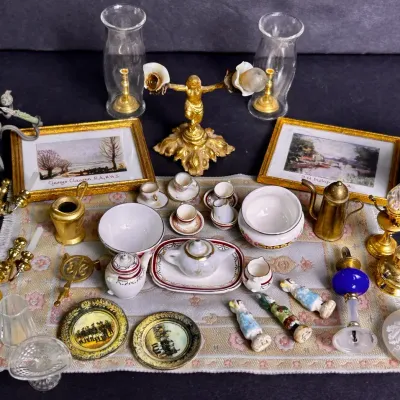 Fine 1:12 Scale Dollhouse Miniatures: Lighting, Porcelain, Framed Art, Brass & Decor - Lot 1