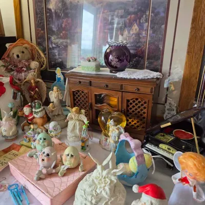 Sale Photo Thumbnail #233