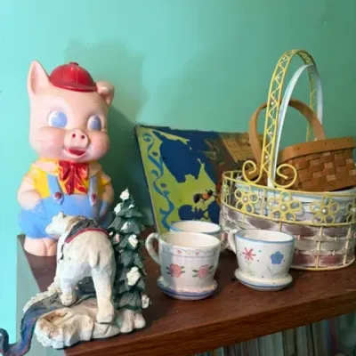 Estate sale photo