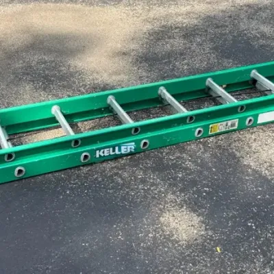Keller Medium Duty 24-Foot Fiberglass Extension Ladder
