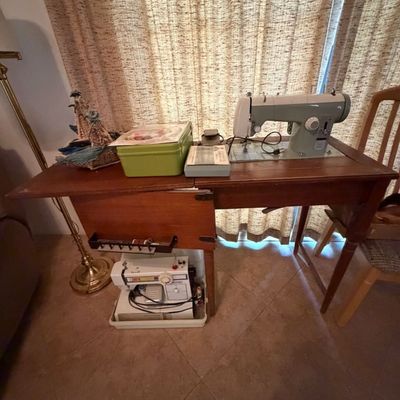 Sale Photo Thumbnail #124