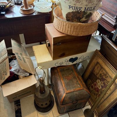 Estate sale photo