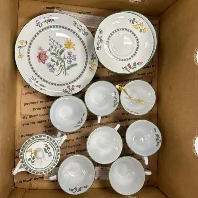 Lot Of Spode Summer Palace Cups, Saucers , Bread Plates 