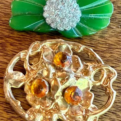 
(2) Brooches - Antique Gold Tone Art Nouveau With Rhinestones & Green Bakelite & Rhinestones