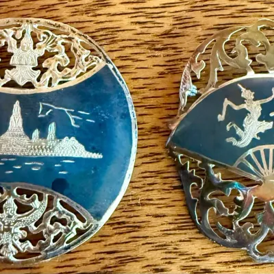 (2) Vintage Siam Sterling Silver & Black Pins Brooches - Weight 18.69 Grams