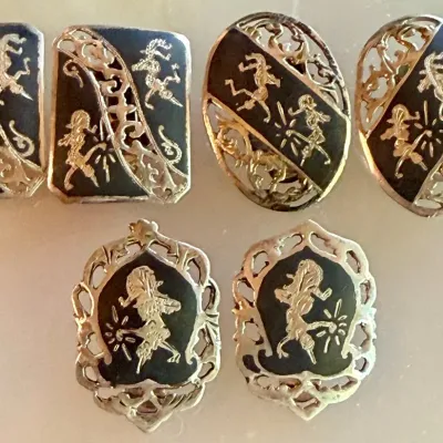 (3) Pairs Of Siam Sterling & Black Silver Clip On And Screw Back Earrings - 24.14 Grams