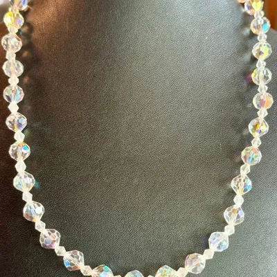 Vintage Aurora Borealis Faceted Crystal Bead 21 Inch Necklace