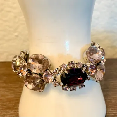 
Vintage Purple Faceted Large Stone Statement 7 Inch Bracelet ( As Is)