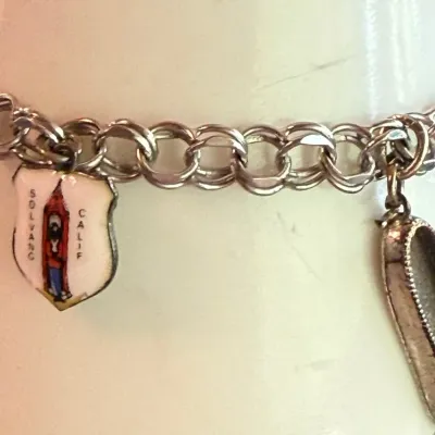 Vintage Sterling Silver 7.5 Inch Charm Bracelet - Weight 18.29 Grams