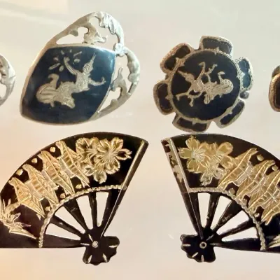 
(3) Pairs Of Sterling Silver Siam Black Earrings - Fans - Goddesses - Weight 18.29 Grams