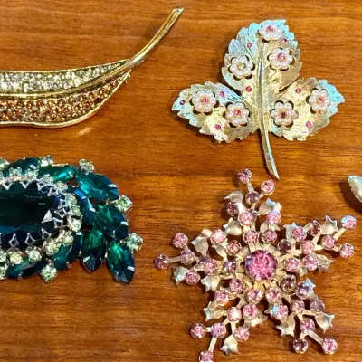 
Vintage Rhinestone Brooches - Large Green Faceted Glass - Gold Tone Leaf - Pink Rhinestones
