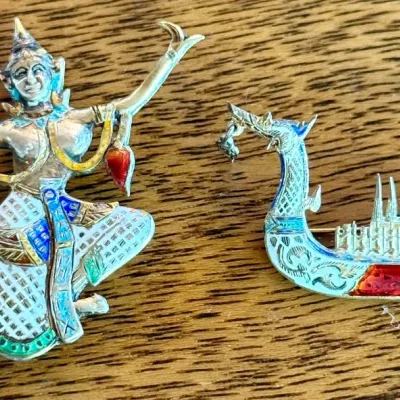 
(2) Vintage Siam Gold Wash Sterling Silver & Multicolor Siam Pin Brooches - Weight 13.56 Grams