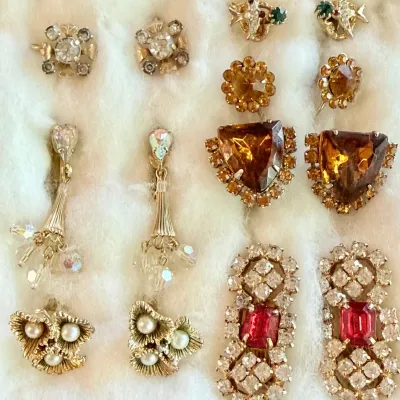 (7) Pairs Of Rhinestone & Aurora Borealis Clip On And Screw Back Vintage Earrings