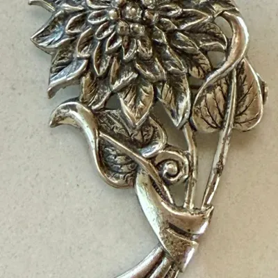 Vintage Sterling Silver Flower Pin - 6.98 Grams