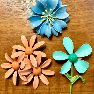 
(3) Vintage 60's Mod Enamel Flower Brooches