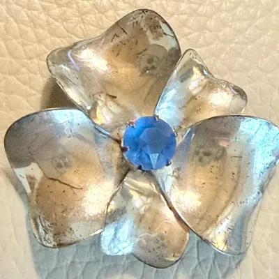 Sterling By Jordan MCM Flower Brooch With Blue Stone - 6.76 Grams