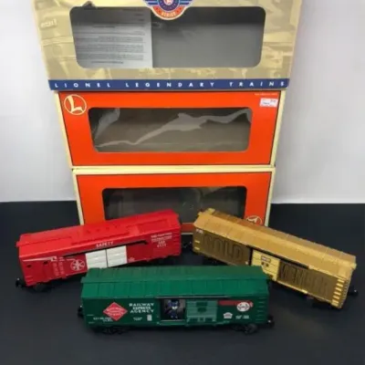 Lionel Legendary Trains Celebration Boxcar Trio