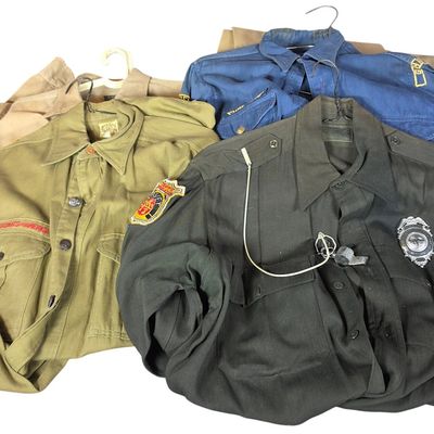 Sale Photo Thumbnail #697: An Assortment of Mid-Century Gahanna Ohio AMVETS and Boy Scouts of America Uniform Components