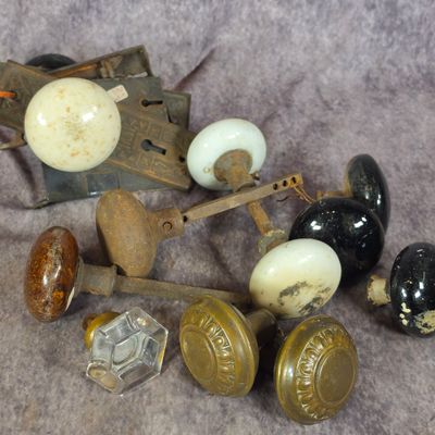 Sale Photo Thumbnail #454: Collection of Antique Porcelain Glass and Decorative Metal Door Hardware