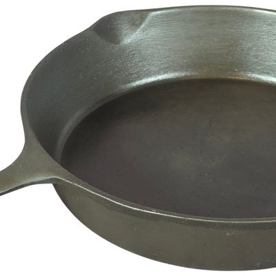 Sale Photo Thumbnail #552: Favorite Piqua Ware No. 8 Cast Iron Skillet
