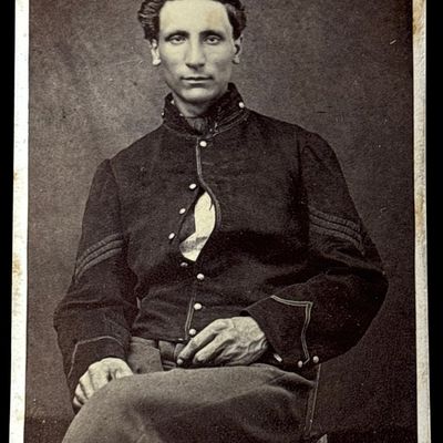 Sale Photo Thumbnail #757: Civil War Era Union Army Sergeant Carte de Visite Portrait