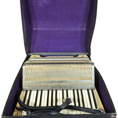 Sale Photo Thumbnail #37: Vintage Pearloid Concertone Piano Accordion with Geib Chicago Carrying Case