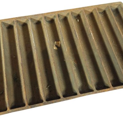 Sale Photo Thumbnail #442: Erie No 22 Cast Iron Eleven-Slot Corn Bread Stick Pan