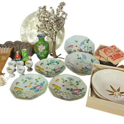 Sale Photo Thumbnail #415: A Collection of Chinese and Hong Kong Export Decorative Objects, Ceramics, and Ephemera