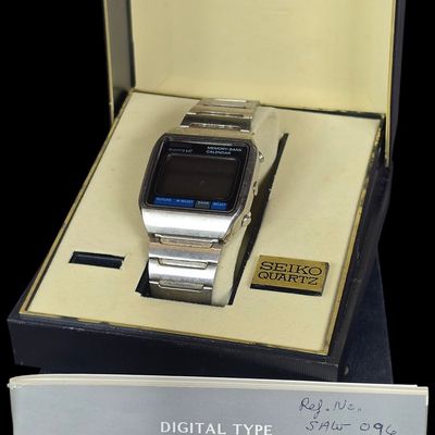 Sale Photo Thumbnail #98: Seiko Quartz LC Memory-Bank Calendar Stainless Steel Digital Wristwatch with Box and Manual