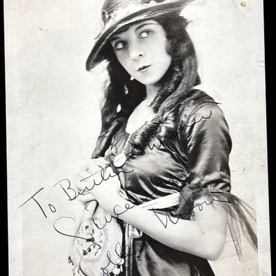 Sale Photo Thumbnail #704: Colleen Moore Autographed Vintage Inscribed Portrait Photograph