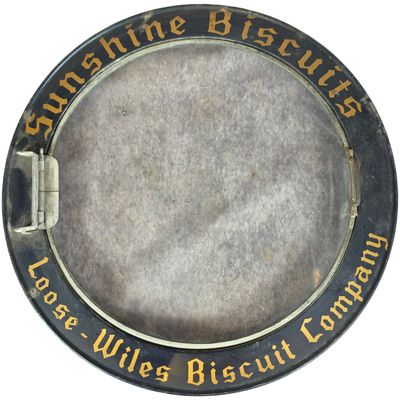 Sale Photo Thumbnail #393: Sunshine Biscuits and Loose-Wiles Biscuit Company Hinged Glass Advertising Lid