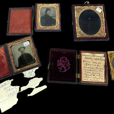 Sale Photo Thumbnail #754: A Collection of Civil War Era Cased Photographs Including Identified Union Soldiers 19th OVI