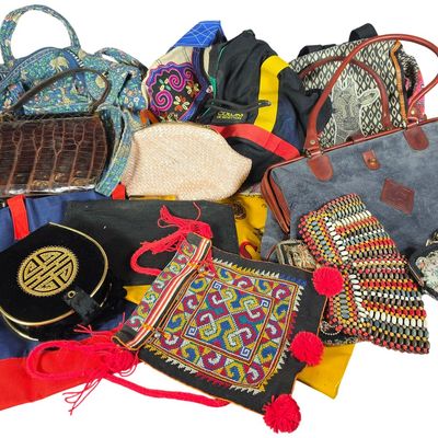 Sale Photo Thumbnail #281: An Assortment of Vintage, Designer, and Promotional Handbags and Clutches including Katherine Ward, Koret, and Garay