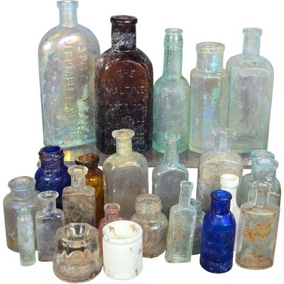 Sale Photo Thumbnail #6: CONTENTS LOT: Antique Glass Apothecary and Food Bottles including Bromo-Seltzer and Lydia Pinkham