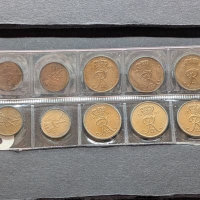 (10) 1960-1966 Denmark 1 & 2 Ore Coins