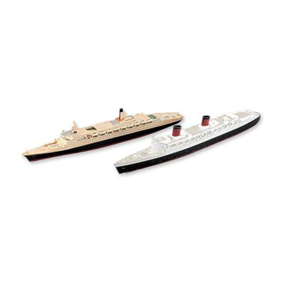 2pc Tri-ang Minic and Wiking Model Ocean Liners, Queen Elizabeth